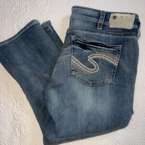 Silver Jeans Suki Blue Denim Capris